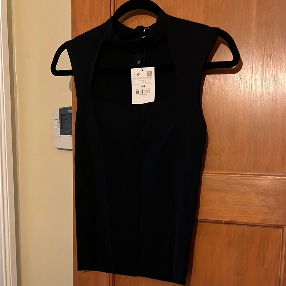 Black Sleeveless Top